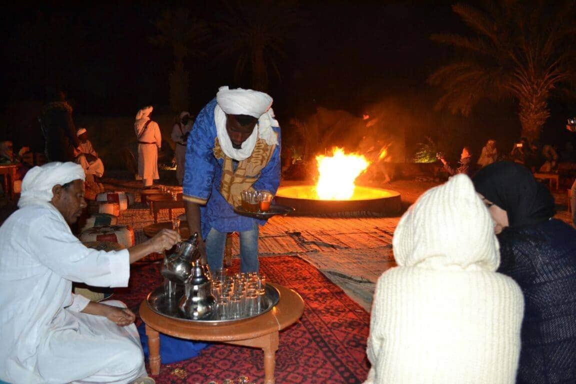 Riad Gnaoua Khamlia Merzouga Exteriör bild